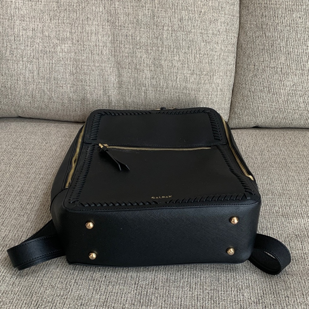 Calpak Black Backpack for Women college school laptop bag used • I love 💕 offers - Picture 16 of 16